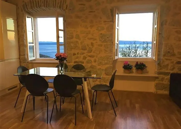 Wunderschoene Steinvilla Mit Tollem Ausblick By Interhome