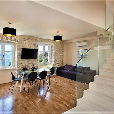 Будинок відпочинку Wunderschoene Steinvilla Mit Tollem Ausblick By Interhome