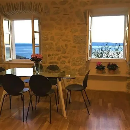 Wunderschoene Steinvilla Mit Tollem Ausblick By Interhome